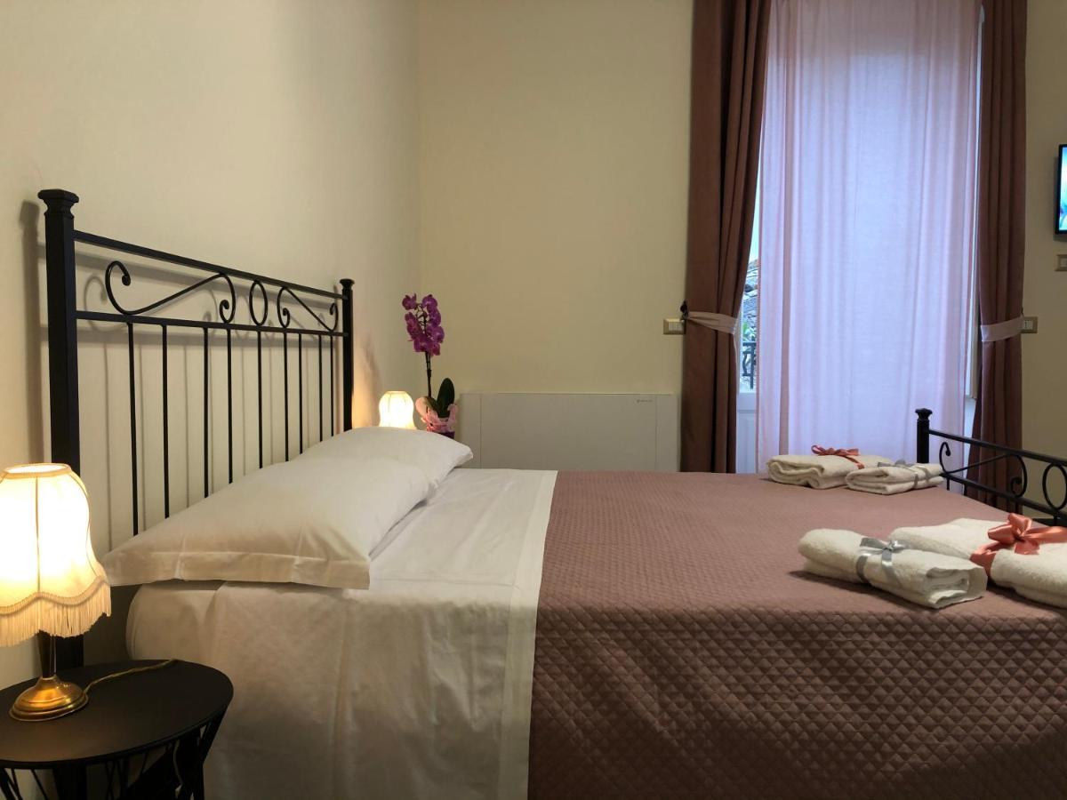 Domus Aurea Bed and Breakfast Montalbano Elicona Buitenkant foto