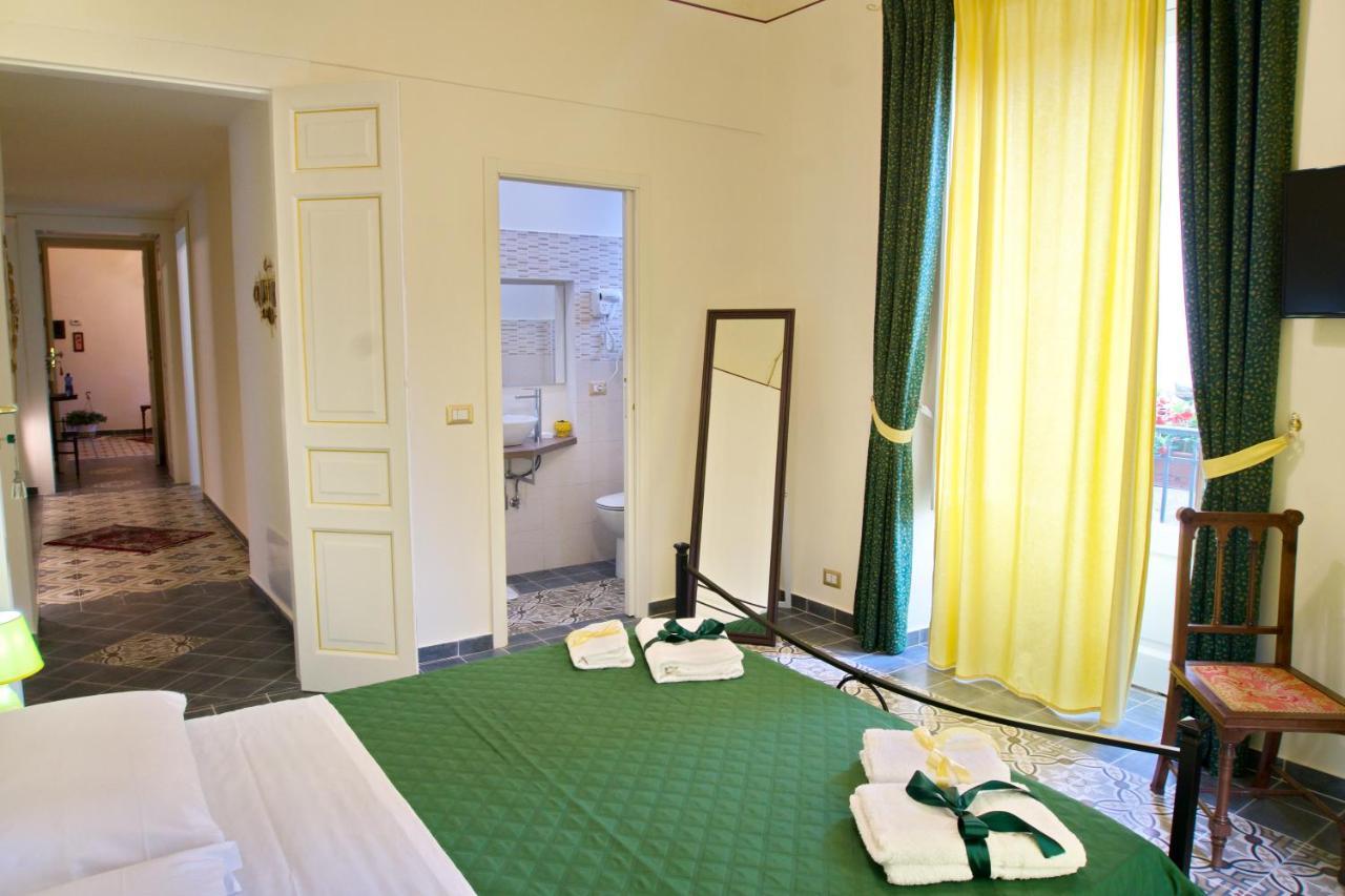 Domus Aurea Bed and Breakfast Montalbano Elicona Buitenkant foto