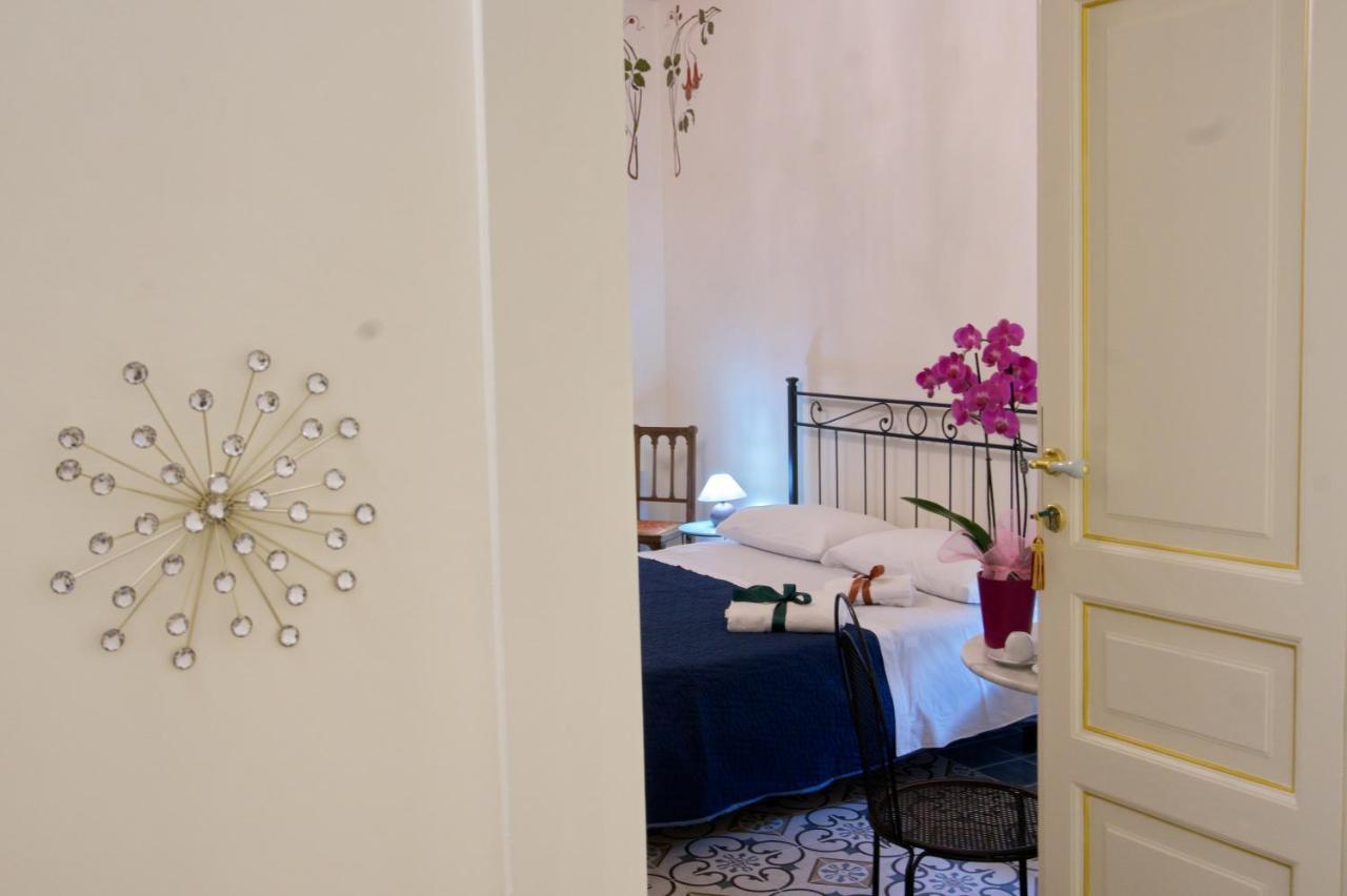 Domus Aurea Bed and Breakfast Montalbano Elicona Buitenkant foto