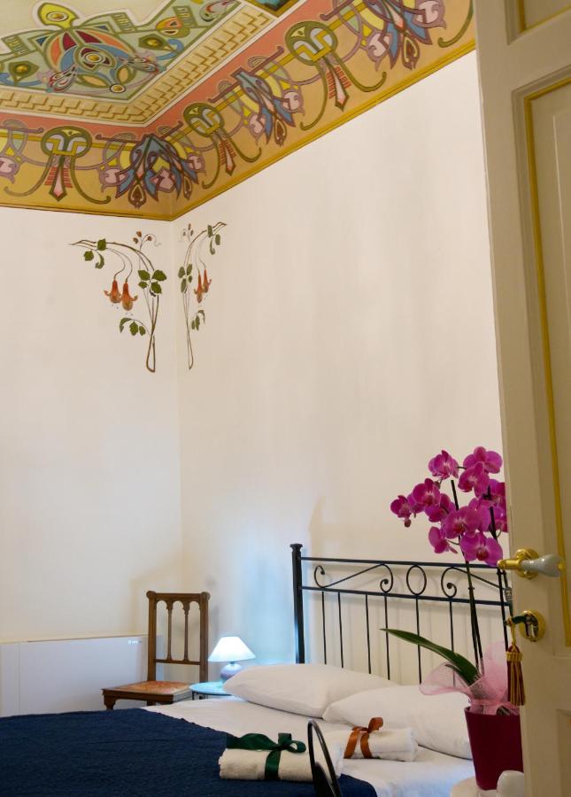 Domus Aurea Bed and Breakfast Montalbano Elicona Buitenkant foto