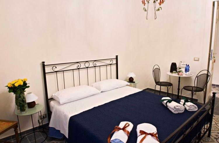 Domus Aurea Bed and Breakfast Montalbano Elicona Buitenkant foto